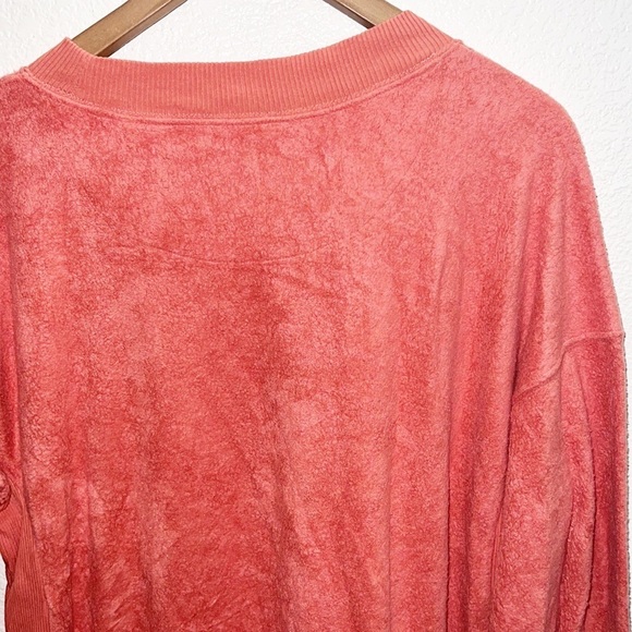 Aerie Peach Faux Fur Split Hem Chilled Out Crewneck Oversized Sweatshirt - Picture 12 of 13